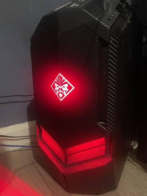 HP OMEN 880 Gaming Desktop | Core i7 8th Gen | 16GB RAM | 256GB SSD | 1TB HDD | GTX 1070 8GB | Palace it Factory LTD Extreme Value Beast ⇒ HP OMEN 880 Gaming Desktop- GTX 1070 8GB